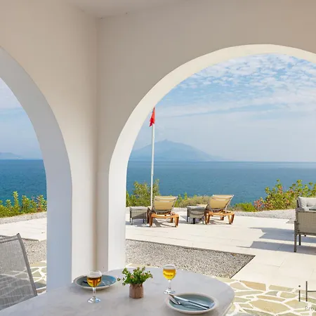Villa Paradiso - Breathtaking Seaview Ireon Exterior photo